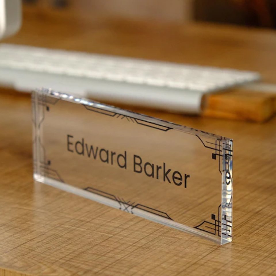 10 MM PLEKSİ İSİMLİK